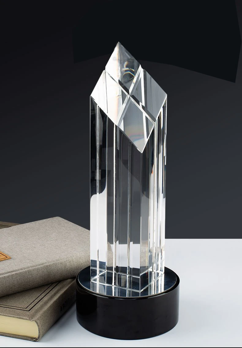Diamond Slant Column Clear -palkintopokaali